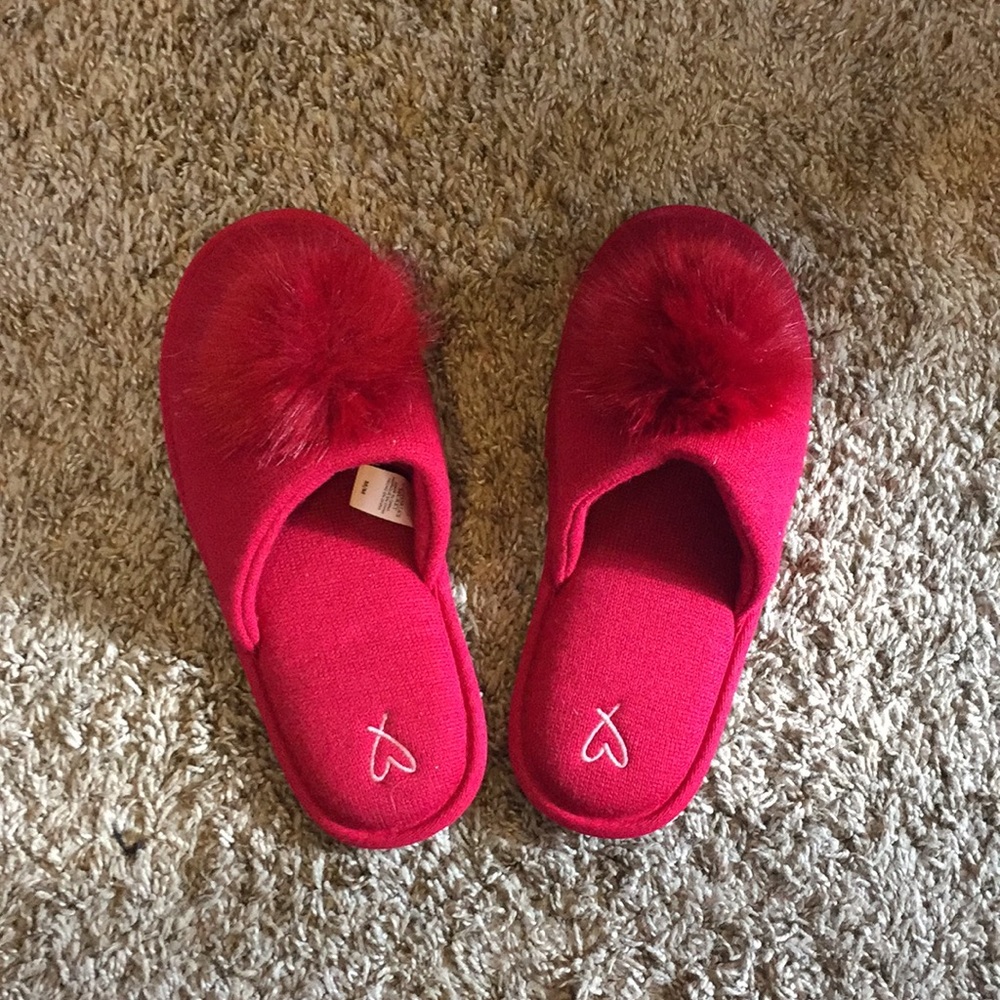 Victorias Secret Pom Pom Slippers NWOT